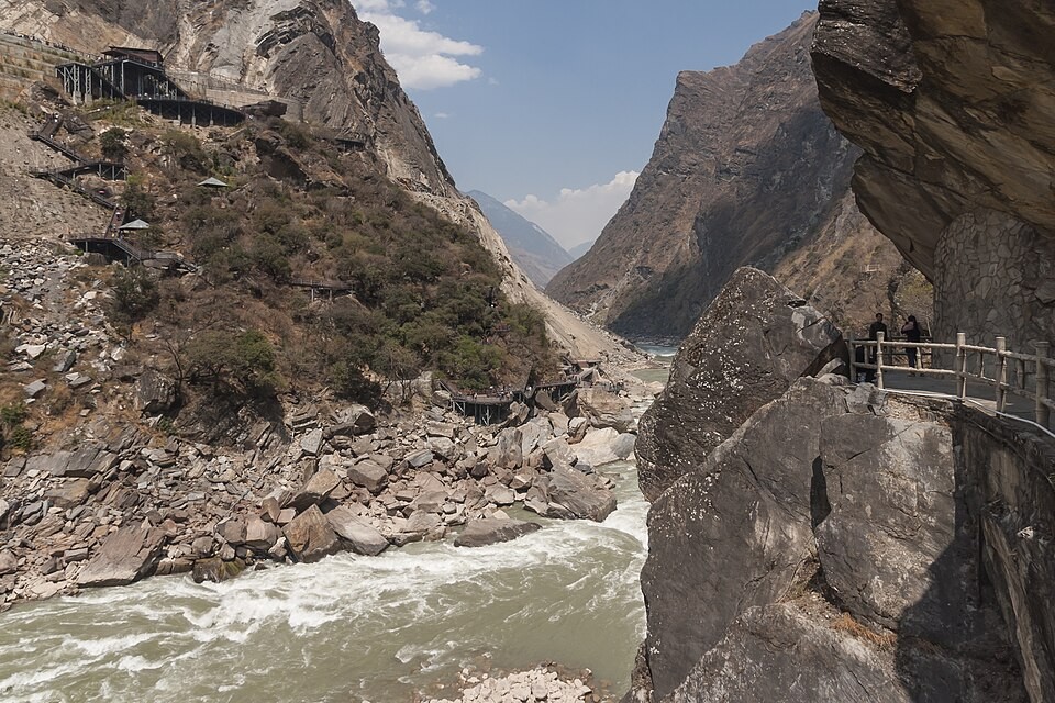 Tiger Leaping Gorge between Lijiang and Shangri-La